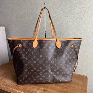 Authentic Louis Vuitton Neverfull GM - Monogram